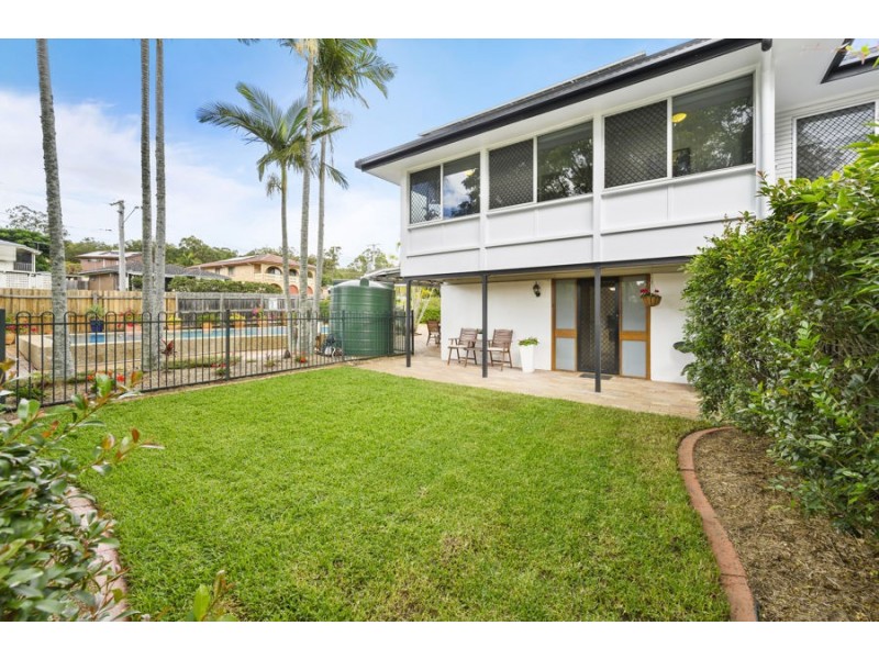 171 Gaynesford Street, Holland Park West QLD 4121