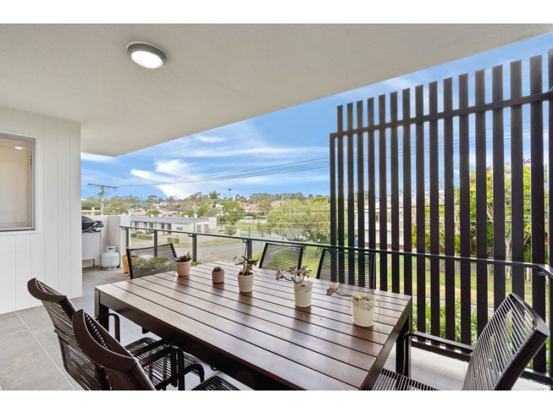 2/19 Pickwick Street, Cannon Hill QLD 4170