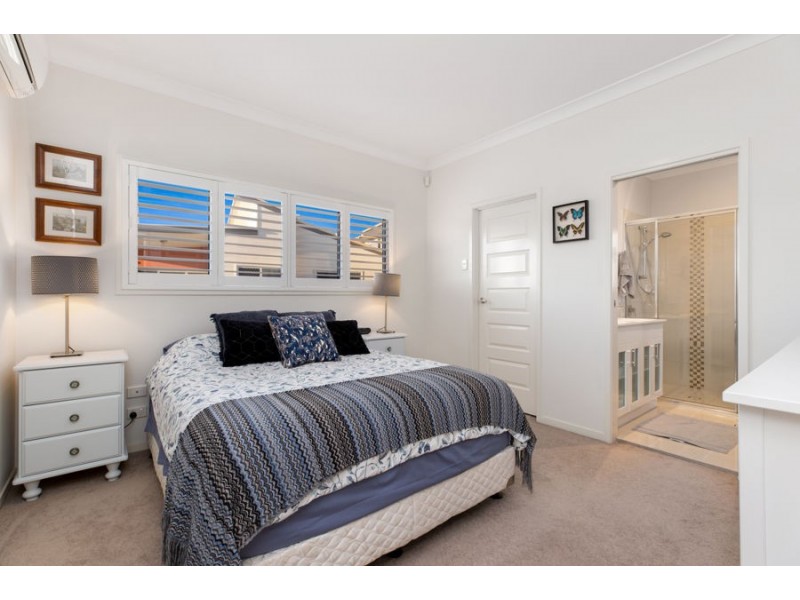 48 Embie Street, Holland Park West QLD 4121