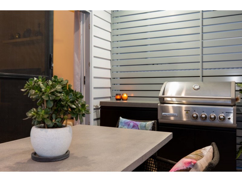 48 Embie Street, Holland Park West QLD 4121