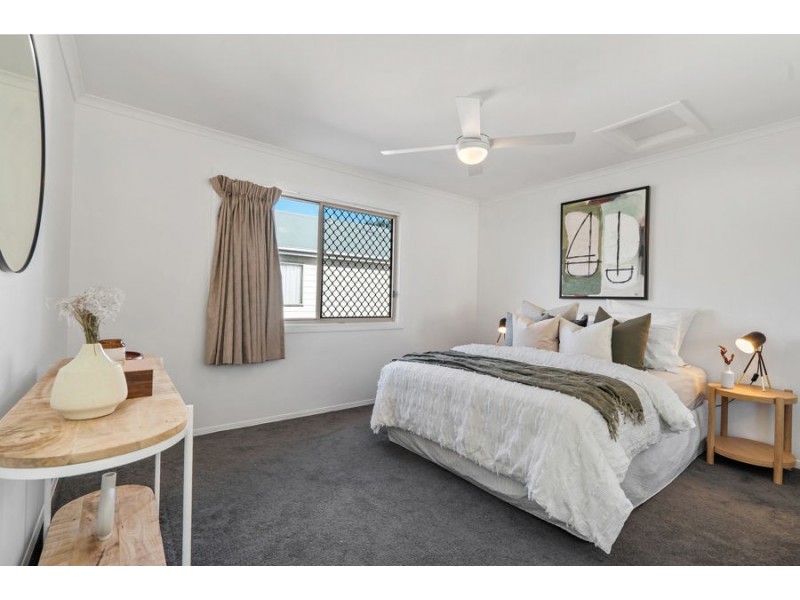 2 / 24 Robinson Street, Coorparoo QLD 4151