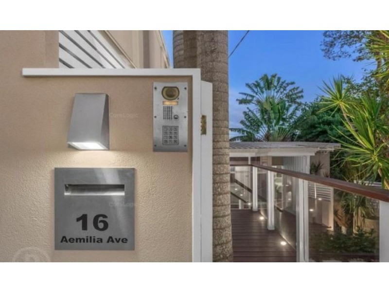 16 Aemilia Ave, Seven Hills QLD 4170