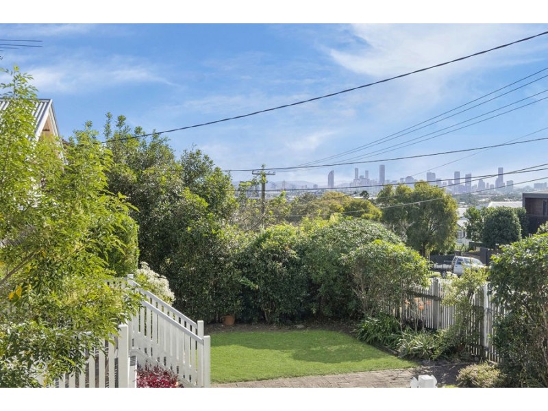 37 Newman Avenue, Camp Hill QLD 4152