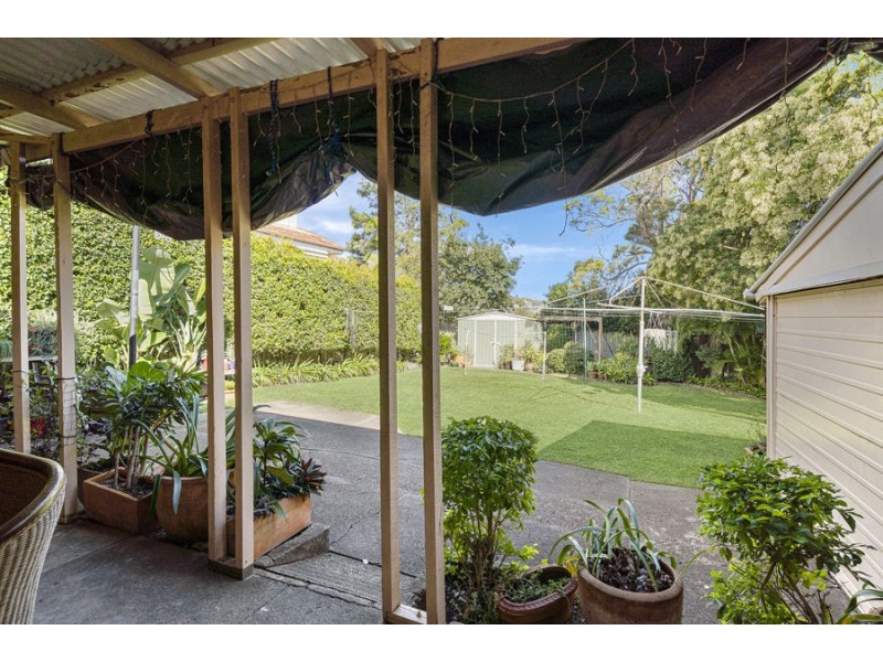 37 Newman Avenue, Camp Hill QLD 4152