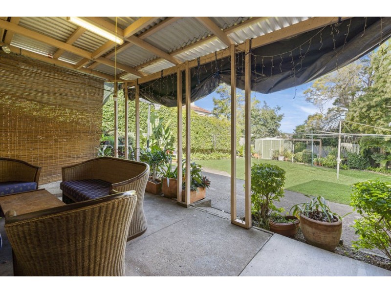 37 Newman Avenue, Camp Hill QLD 4152