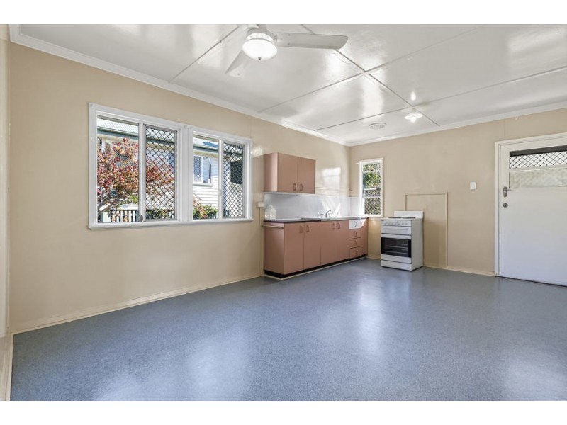 22 Canterbury Street, Mount Gravatt East QLD 4122