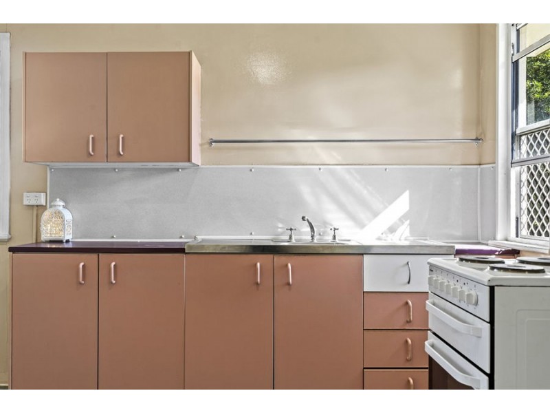 22 Canterbury Street, Mount Gravatt East QLD 4122