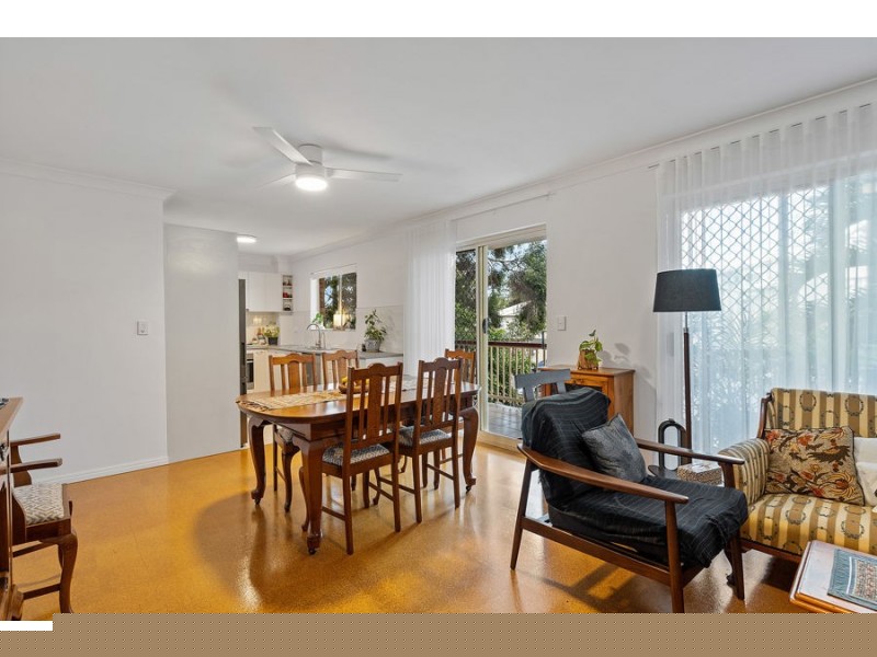 1 / 32 Weston Street, Coorparoo QLD 4151