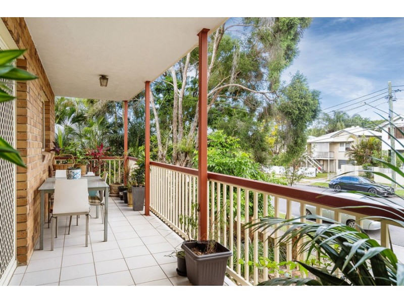 1 / 32 Weston Street, Coorparoo QLD 4151