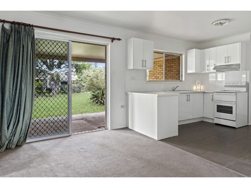 70 Greenmeadow Rd, Mansfield QLD 4122