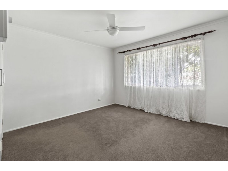 70 Greenmeadow Rd, Mansfield QLD 4122