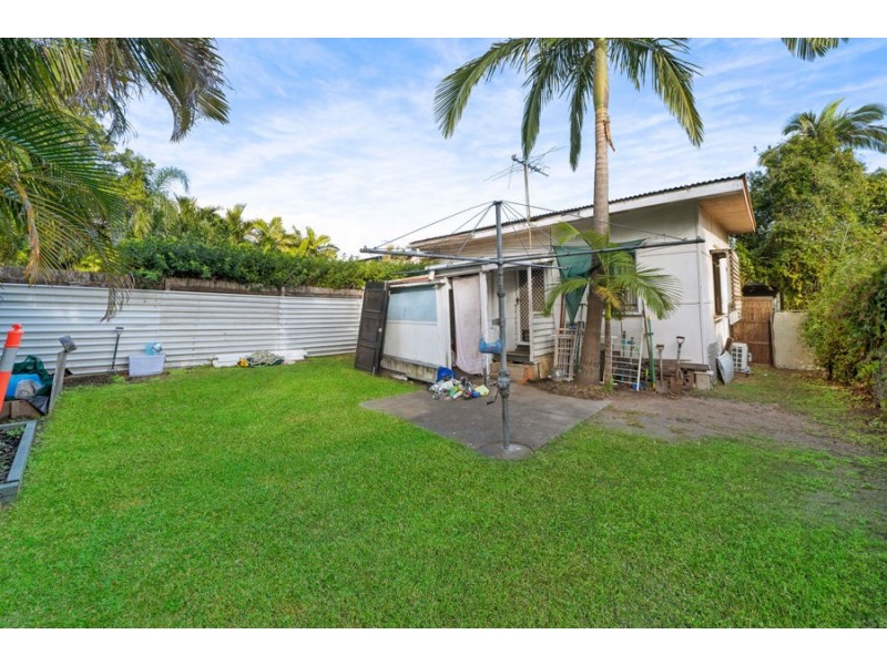 44 Muir St, Cannon Hill QLD 4170