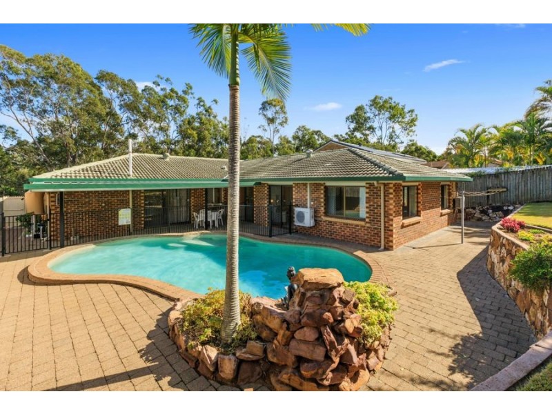 32 Kidwelly Street, Carindale QLD 4152