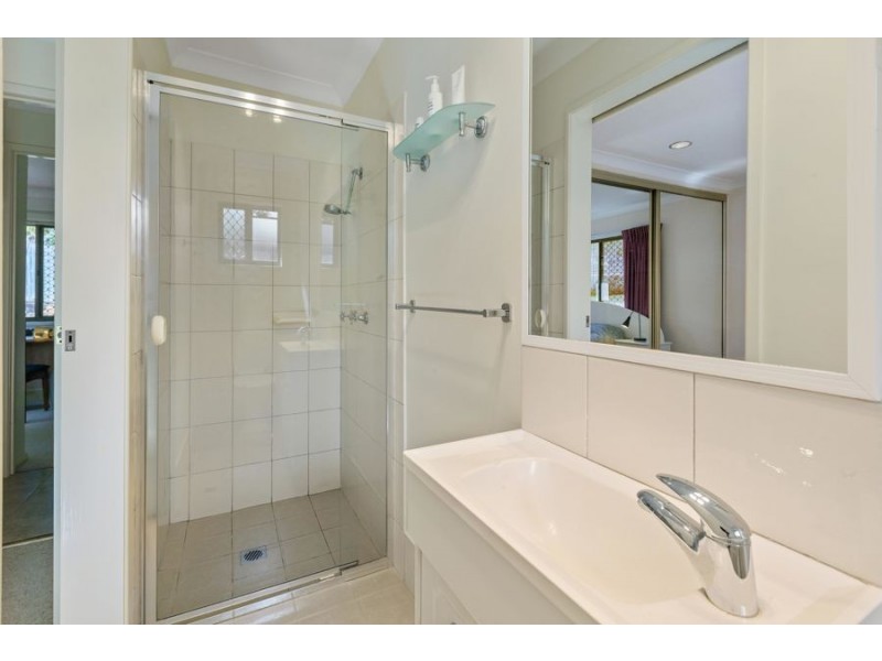 32 Kidwelly Street, Carindale QLD 4152