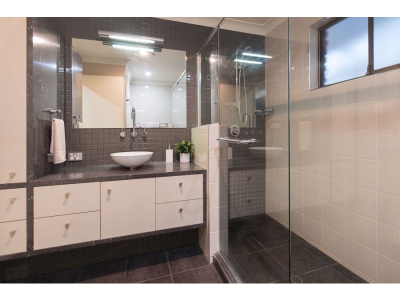 163 Glenavon Street, Belmont QLD 4153