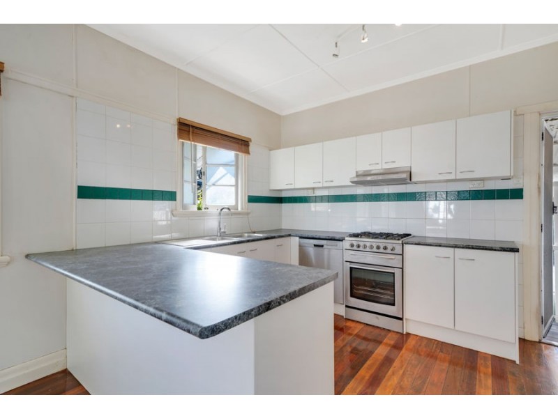 44 Glindemann Dr, Holland Park QLD 4121