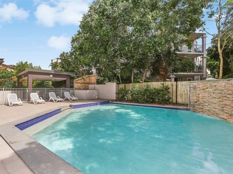 15/215 Wellington Rd, East Brisbane QLD 4169