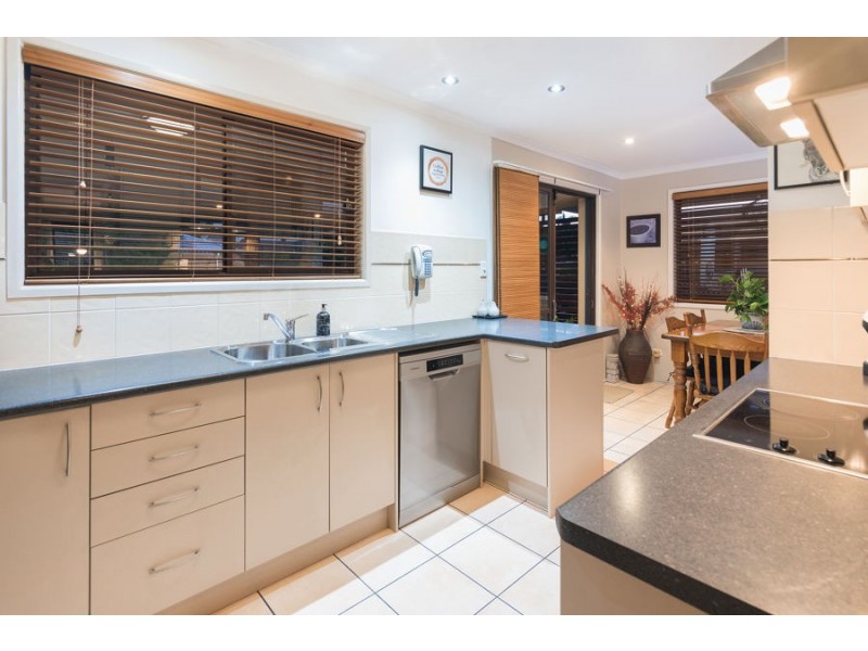 5 Firthshire Street, Mansfield QLD 4122