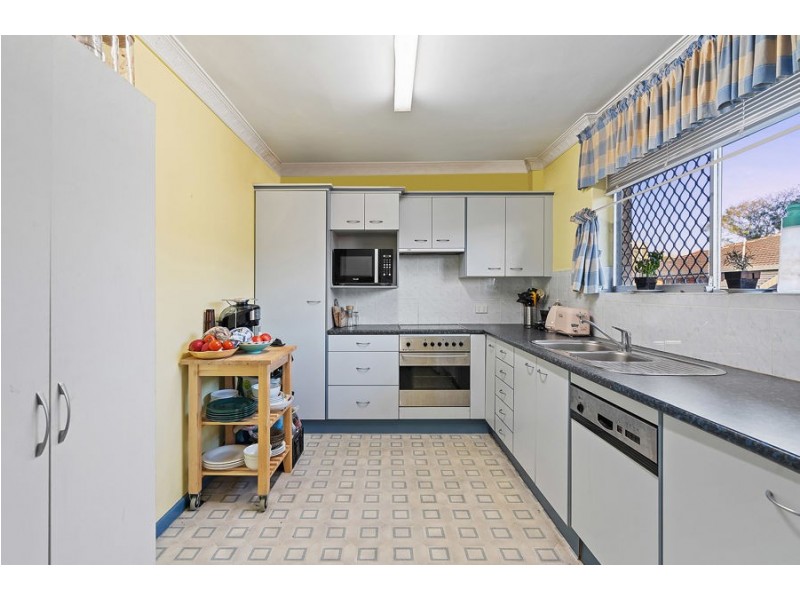 5 / 24 Raby Road, Coorparoo QLD 4151