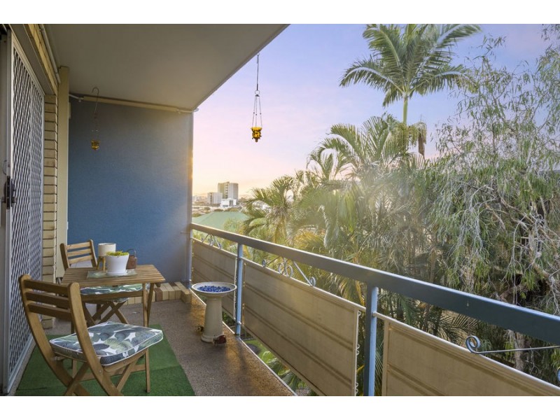 5 / 24 Raby Road, Coorparoo QLD 4151