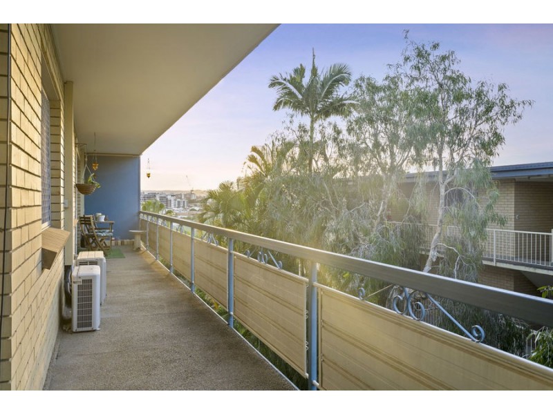 5 / 24 Raby Road, Coorparoo QLD 4151