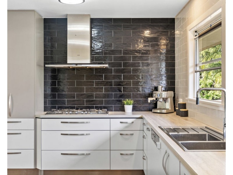 367A Cornwall Street, Greenslopes QLD 4120