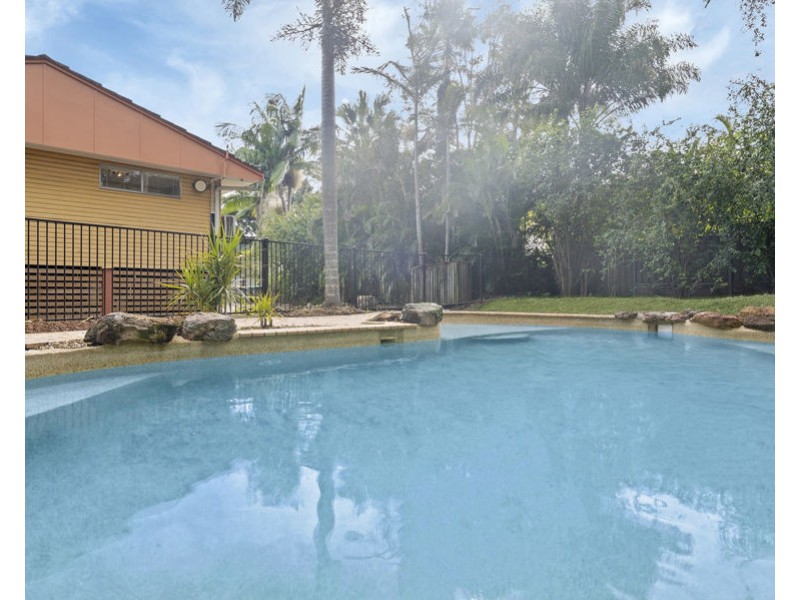 367A Cornwall Street, Greenslopes QLD 4120