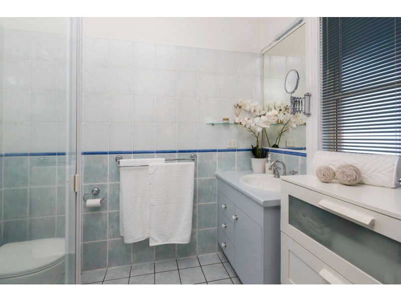 72A Newman Avenue, Camp Hill QLD 4152