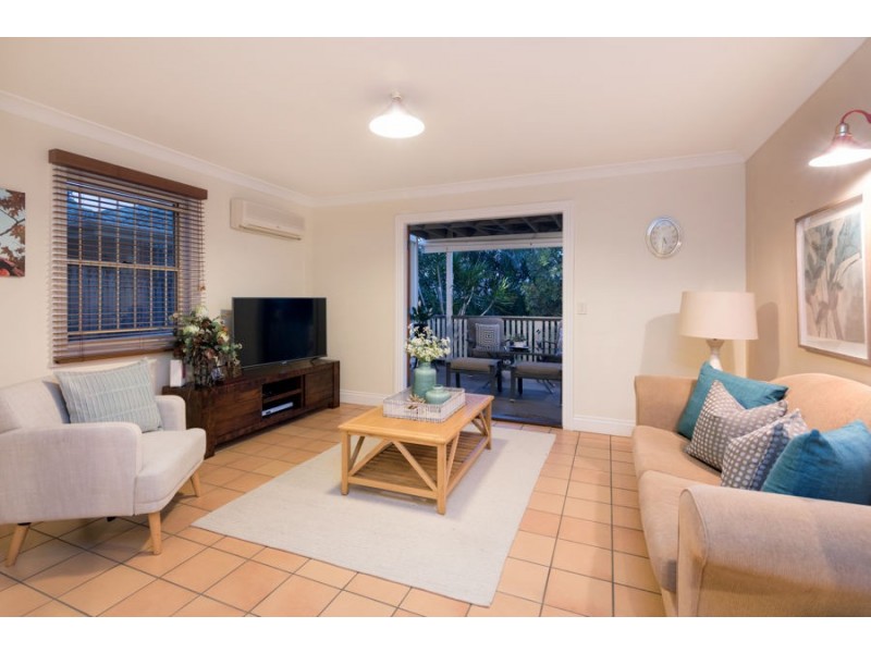 72A Newman Avenue, Camp Hill QLD 4152