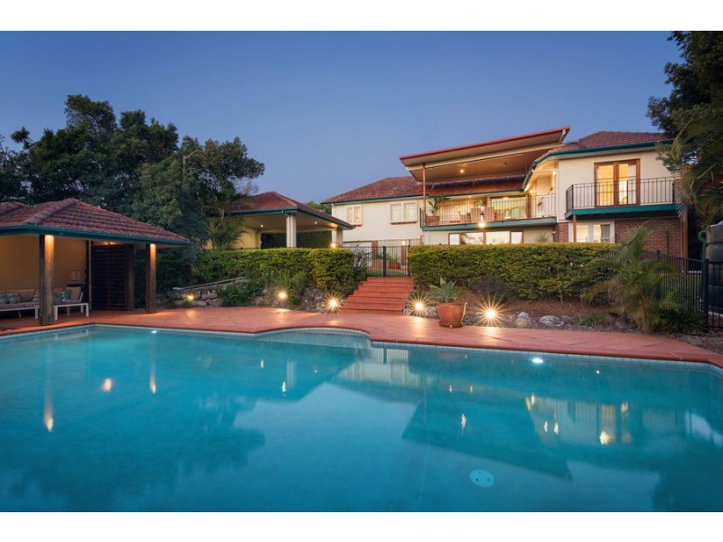 7 Geelong Avenue, Holland Park QLD 4121