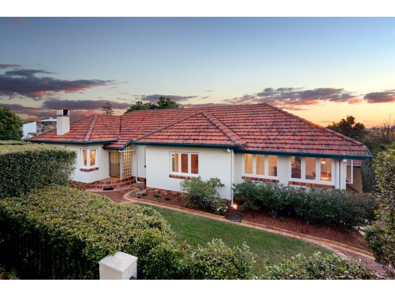 7 Geelong Avenue, Holland Park QLD 4121