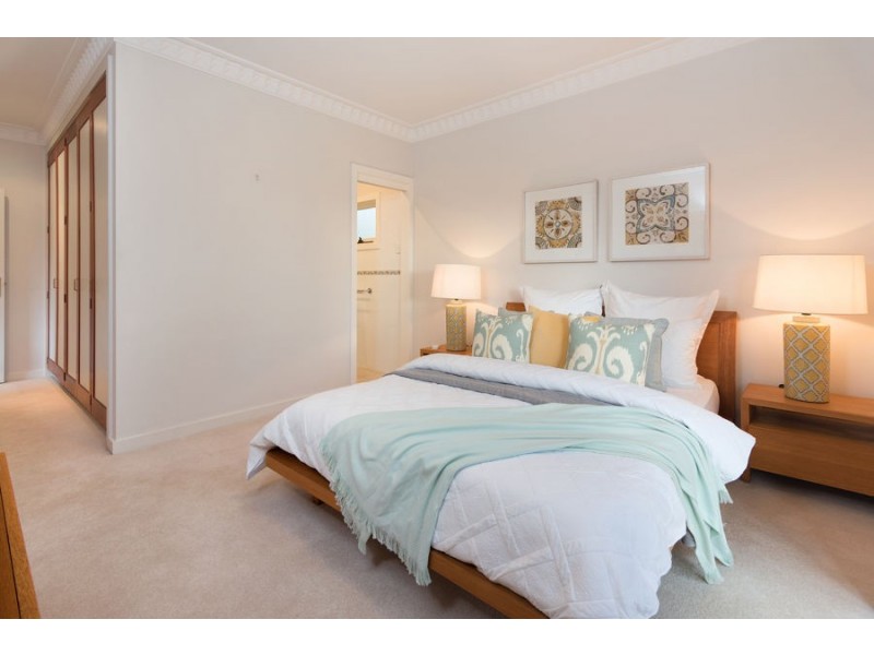 7 Geelong Avenue, Holland Park QLD 4121