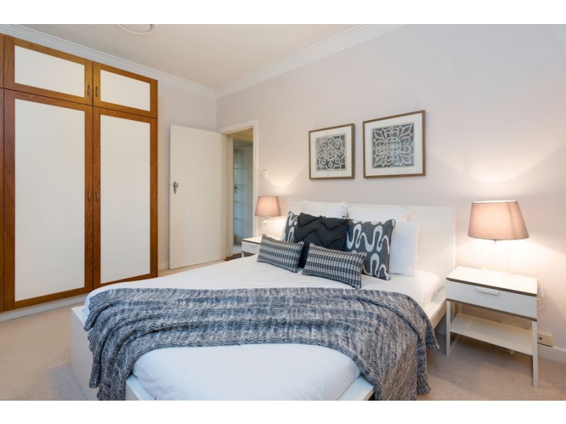 7 Geelong Avenue, Holland Park QLD 4121