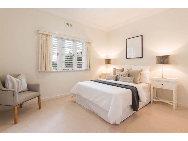 7 Geelong Avenue, Holland Park QLD 4121