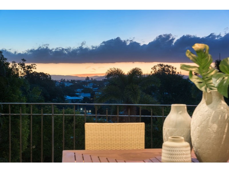 7 Geelong Avenue, Holland Park QLD 4121