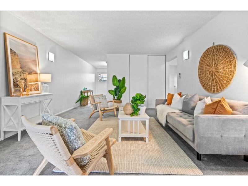 9 / 14 York Street, Coorparoo QLD 4151