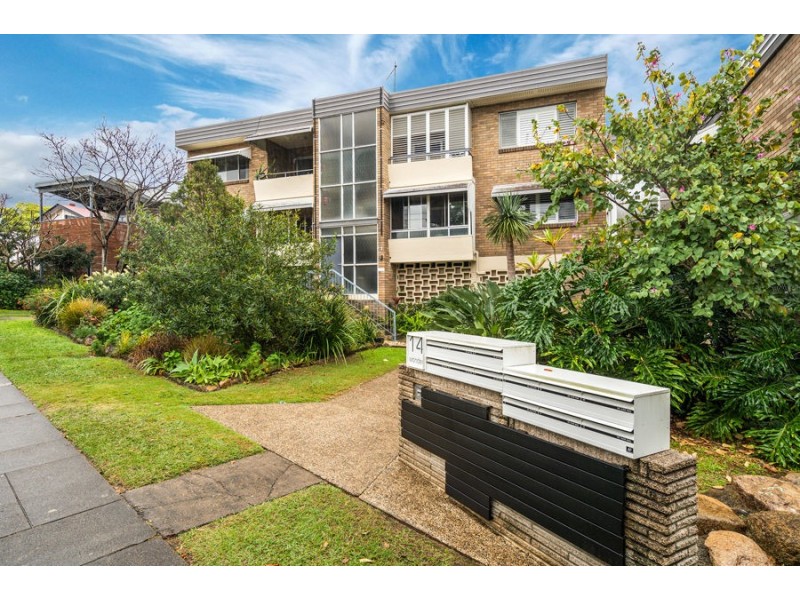 9 / 14 York Street, Coorparoo QLD 4151