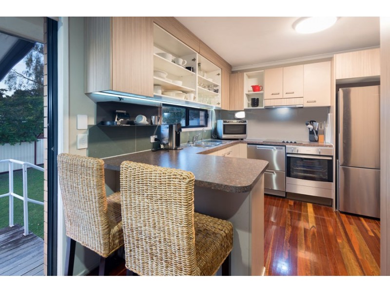 360 Meadowlands Road, Belmont QLD 4153