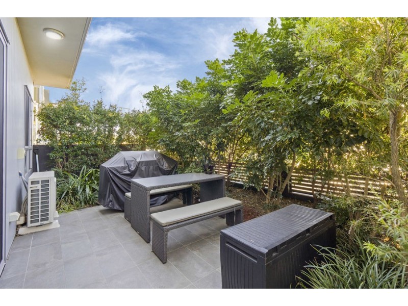 1 / 19 Pickwick St, Cannon Hill QLD 4170