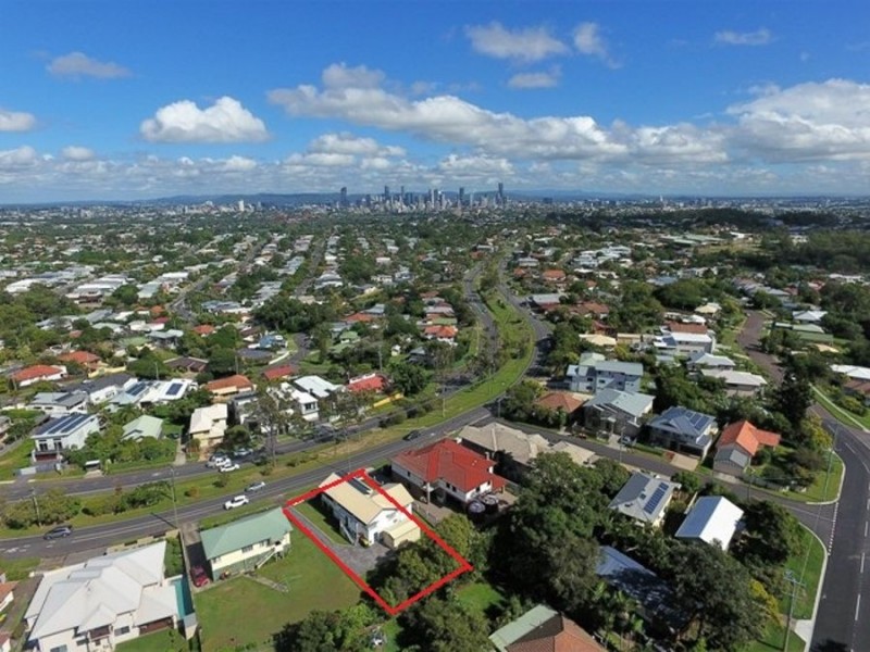 37 Oateson Skyline Dr, Seven Hills QLD 4170