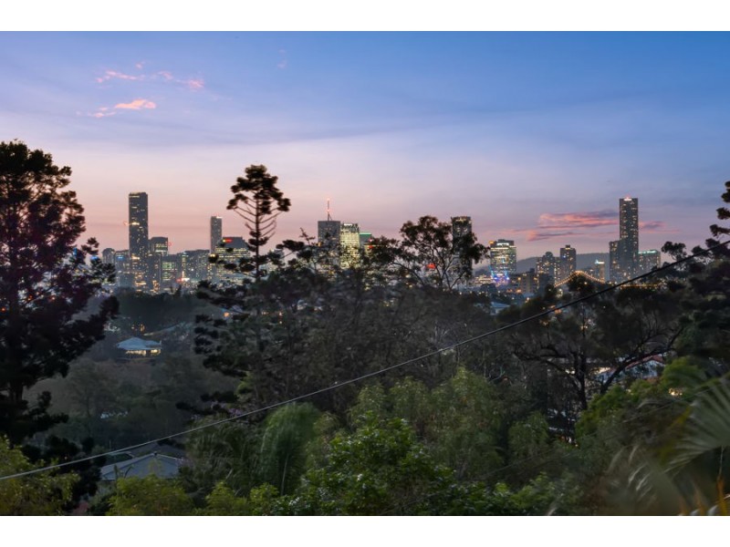 35 Majestic Outlook, Seven Hills QLD 4170