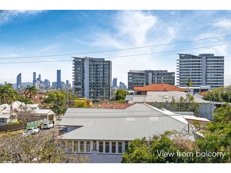 4 / 8 Noela Street, Coorparoo QLD 4151
