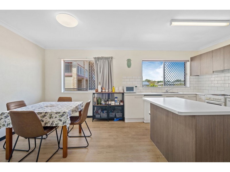 4 / 8 Noela Street, Coorparoo QLD 4151