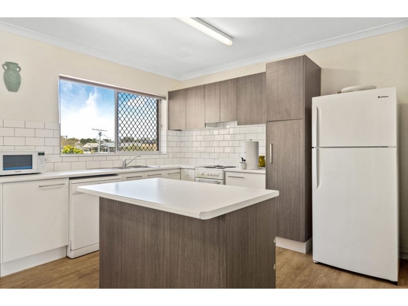 4 / 8 Noela Street, Coorparoo QLD 4151