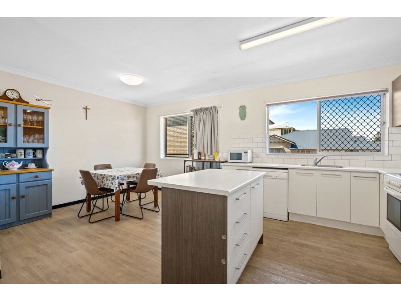 4 / 8 Noela Street, Coorparoo QLD 4151