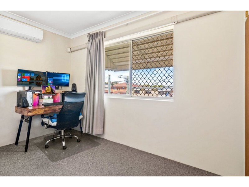 4 / 8 Noela Street, Coorparoo QLD 4151