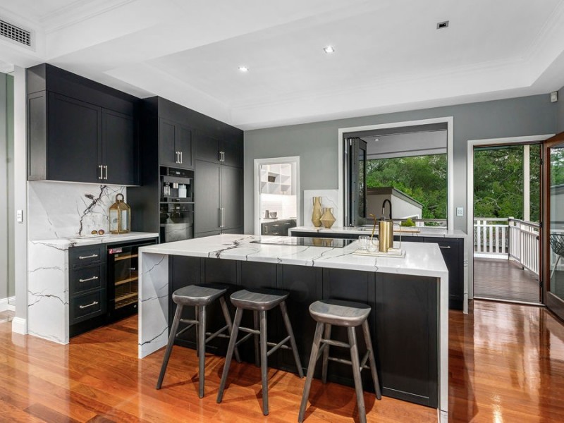 11 Hurd Tce, Morningside QLD 4170