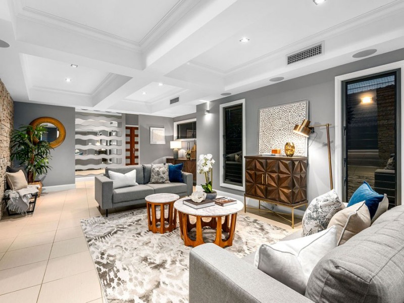 11 Hurd Tce, Morningside QLD 4170