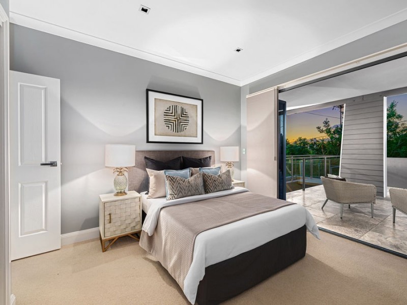 11 Hurd Tce, Morningside QLD 4170