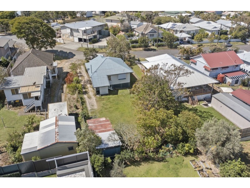 7 Dundee Street, Holland Park QLD 4121